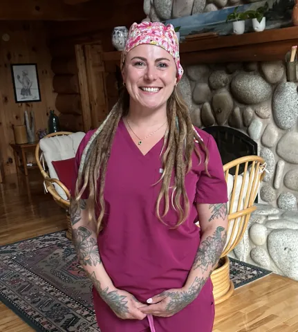 sara siling in pink scrubs